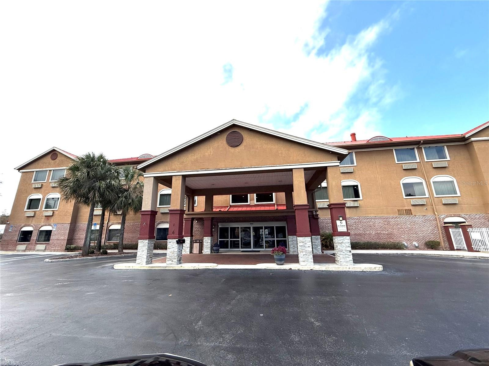 64 Room Hotel For Sale in Ocala, FL $6,200,000