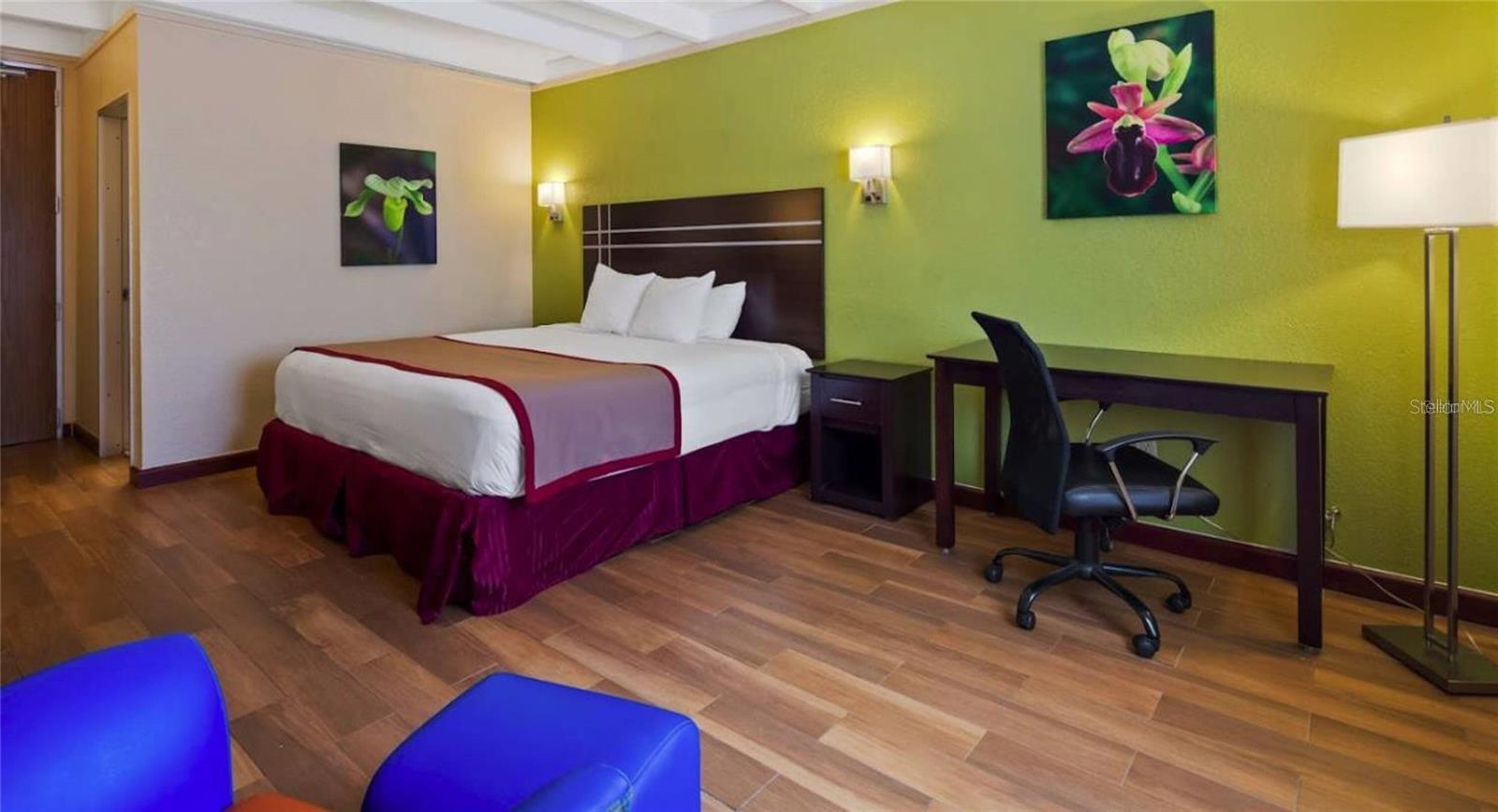 107 Room Hotel For Sale in Orlando, FL  $8,500,000 
